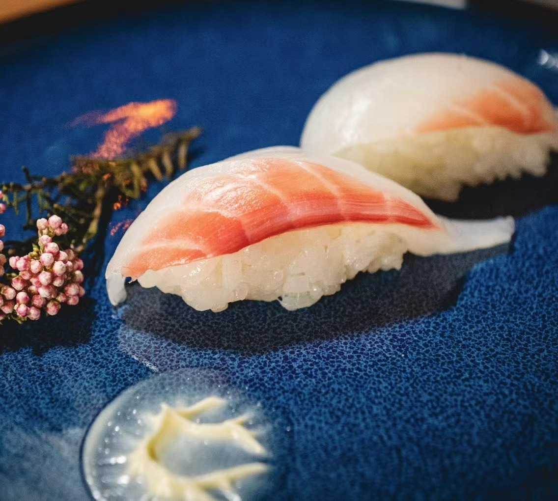 Sushi nigiri thon blanc